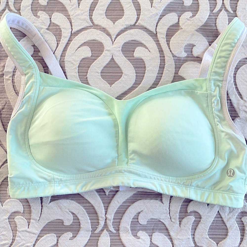 Lululemon sports bra size 36 DD